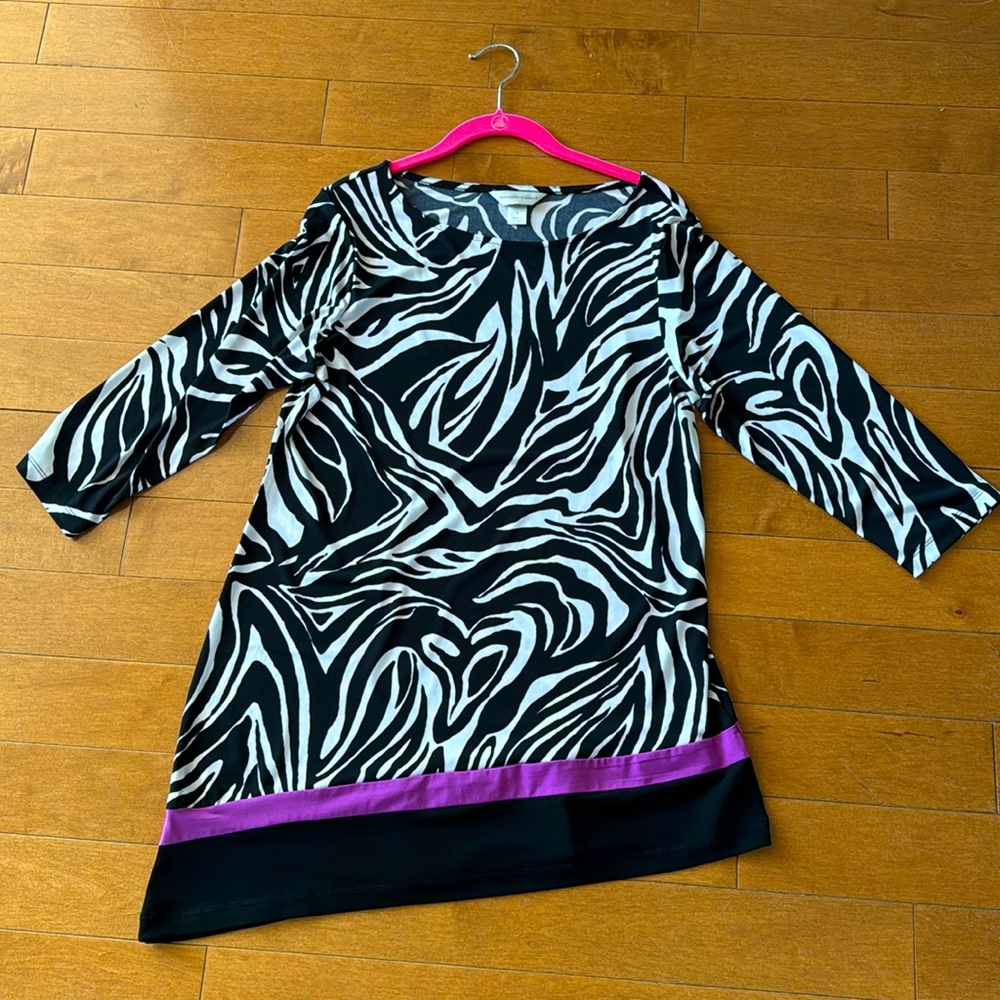 NWOT Christopher & Banks Zebra Asymmetrical Tunic Top in Small